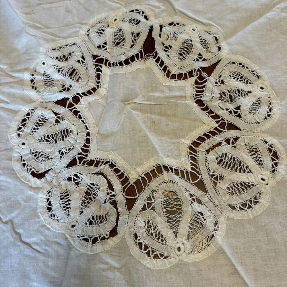 Antique Round Battenburg Lace And Cotton Star Hand Stitched 60” Diameter